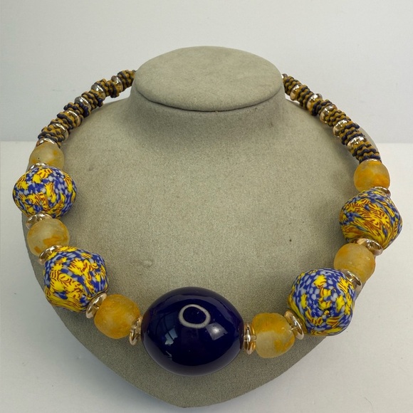 Eclectic Ghana bead necklace set - Picture 5 of 6